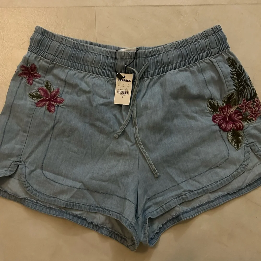 NWT SP Express Shorts - Picture 3 of 3